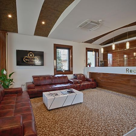 New Hotel Іліджа Екстер'єр фото