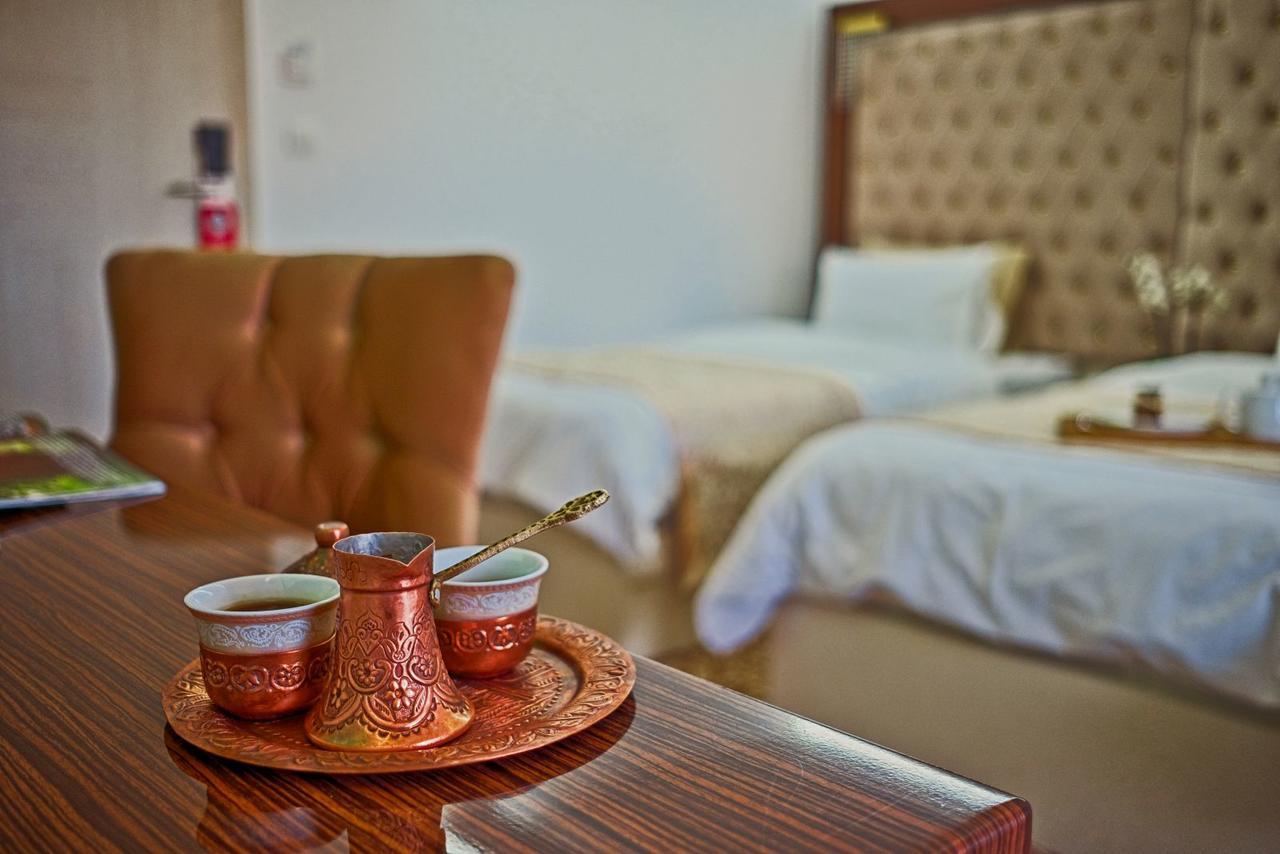 New Hotel Іліджа Екстер'єр фото