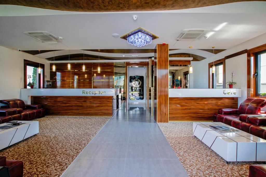 New Hotel Іліджа Екстер'єр фото