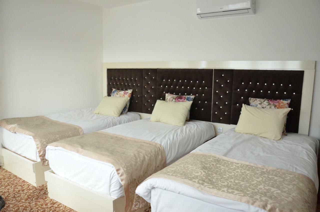 New Hotel Іліджа Екстер'єр фото